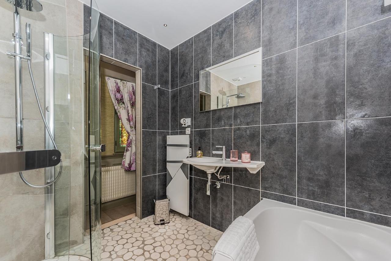 Chambres D'Hotes La Closerie Des Trois Marottes 믈룅 외부 사진
