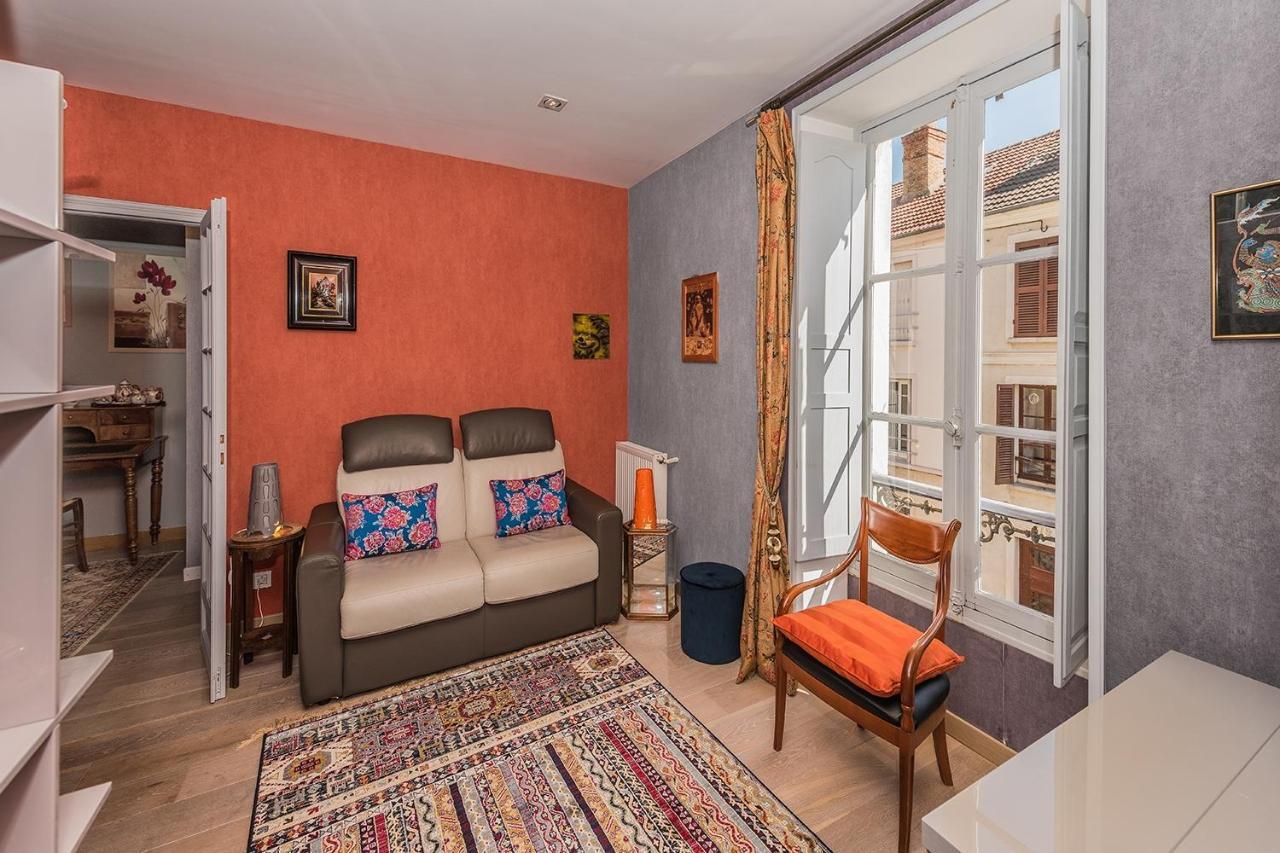 Chambres D'Hotes La Closerie Des Trois Marottes 믈룅 외부 사진