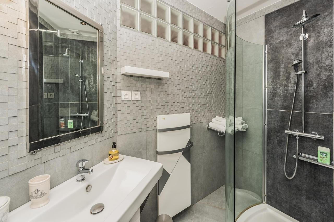 Chambres D'Hotes La Closerie Des Trois Marottes 믈룅 외부 사진