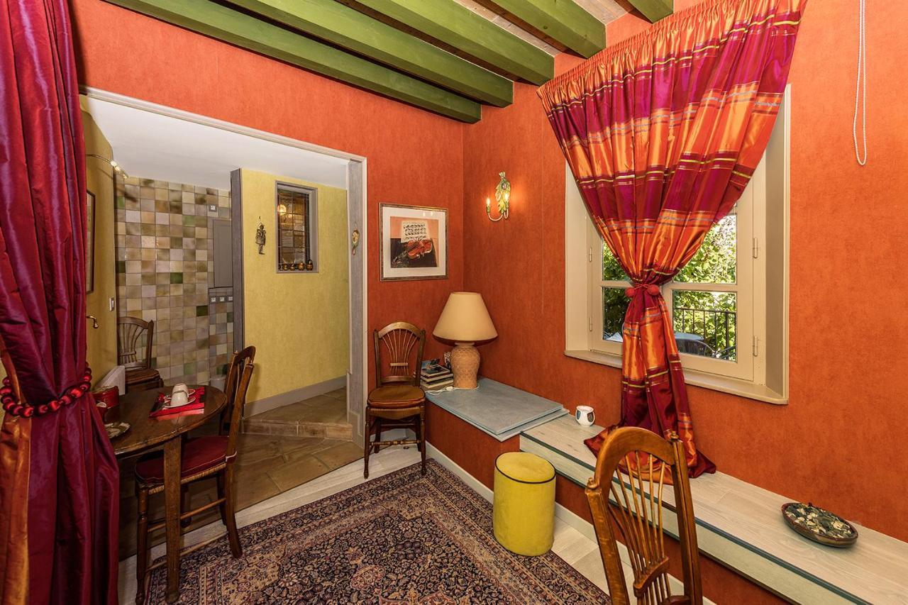 Chambres D'Hotes La Closerie Des Trois Marottes 믈룅 외부 사진